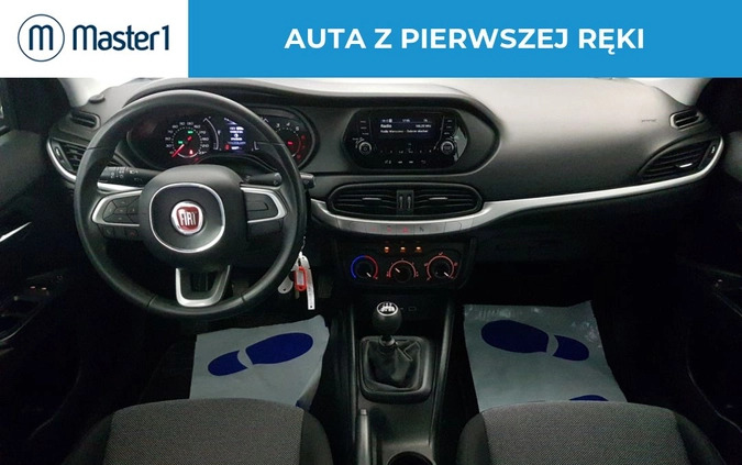 Fiat Tipo cena 43850 przebieg: 92368, rok produkcji 2019 z Chociwel małe 191